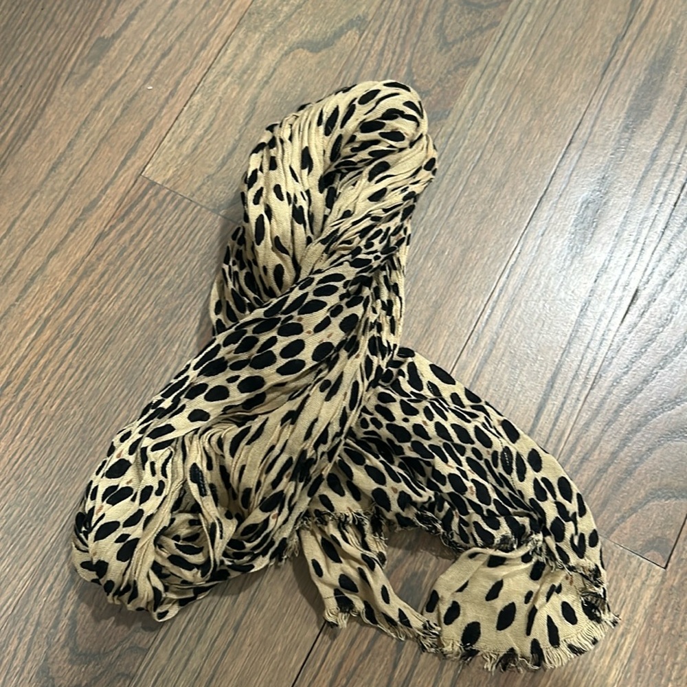 J.Crew cheetah print scarf, like new